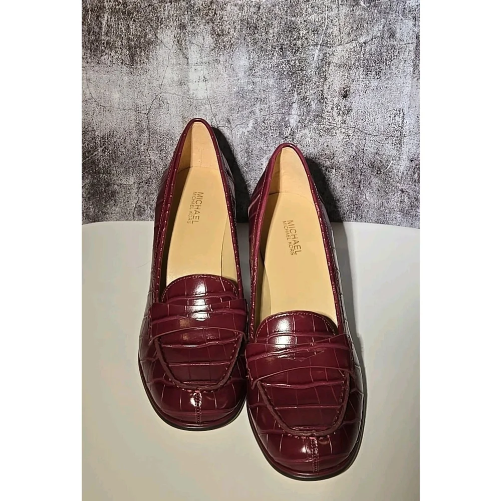 Michael Kors Buchanan Croc Leather Pumps in Dark Cherry Size 8M New (155)